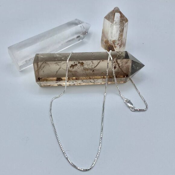 925 Sterling Silver 16" Diamond Cut Box Chain - Picture 2 of 4